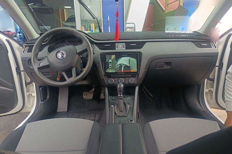 Used Skoda Octavia 2017 Classic Model 1.6L Automatic Standard Edition