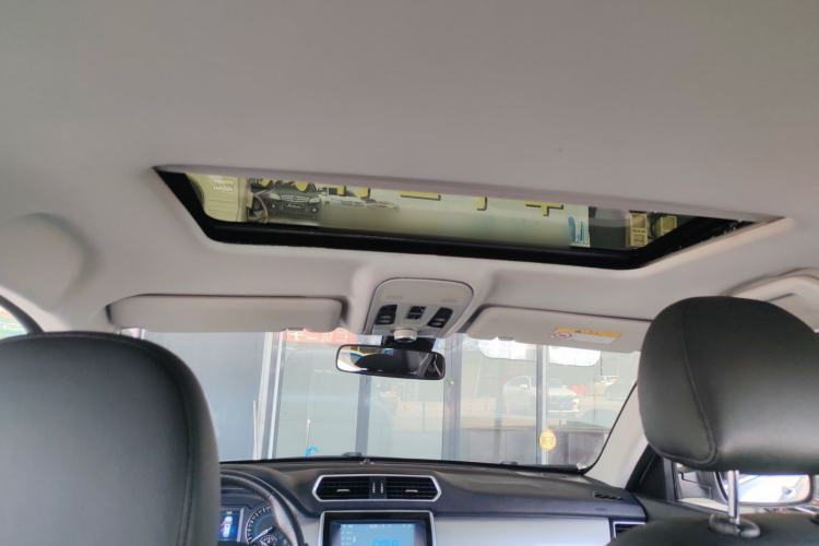 Used Haval H2 2017 Red-Label 1.5T Automatic Two-Wheel Drive Luxury Model
