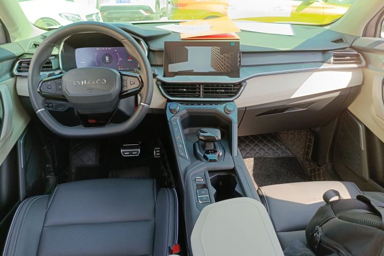 Used Lynk & Co 06 2021 1.5T Shero Pink Special Edition
