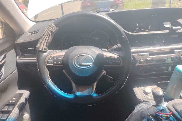 Used Lexus ES 2016 200 Midnight Special Limited Edition