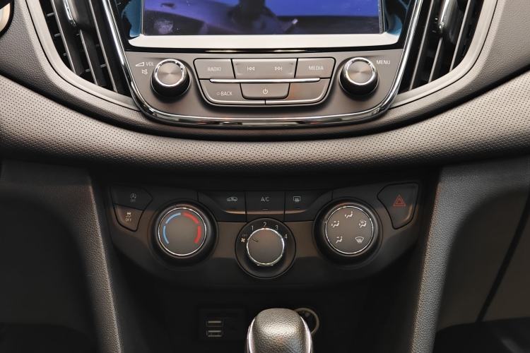 Used Chevrolet Monza 2019 Redline 320T Dual-Clutch Sporty Version China VI Standard