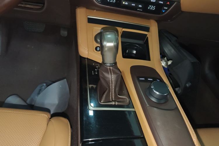 Used Lexus ES 2015 200 Elite Edition
