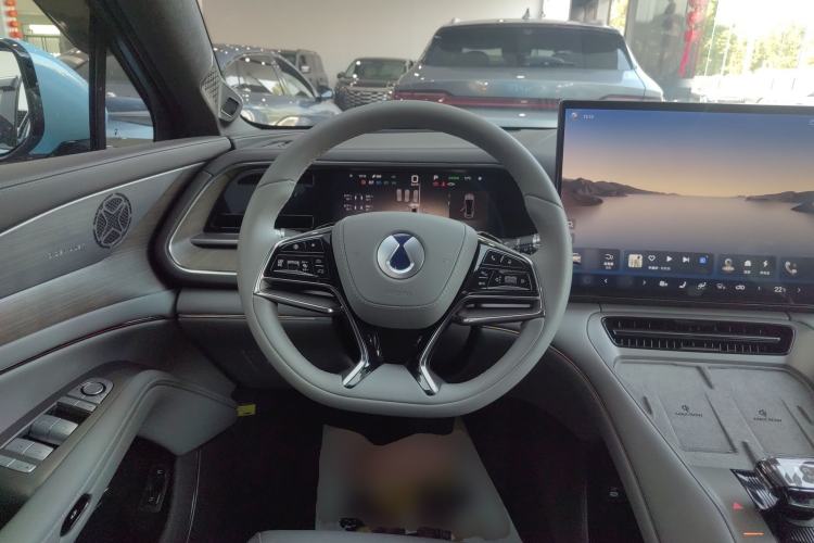 Used Denza N7 2024 630 All-Wheel Drive Intelligent Driving Max Edition Steering Wheel