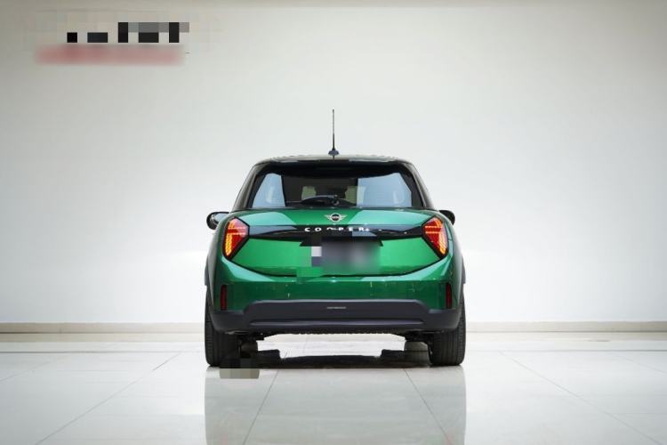 Used MINI MINI 2025 1.5T COOPER Classic Edition Five-Door Version