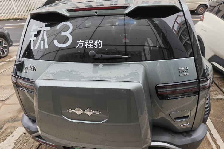 Used Formula Leopard Titanium 3 2025 501KM All-Wheel Drive Intelligent Driving Ultra Version Rear