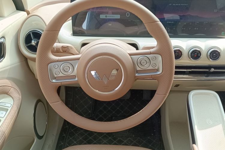Used Wuling Bingo 2025 410 km Lingxi Deluxe Edition Steering Wheel