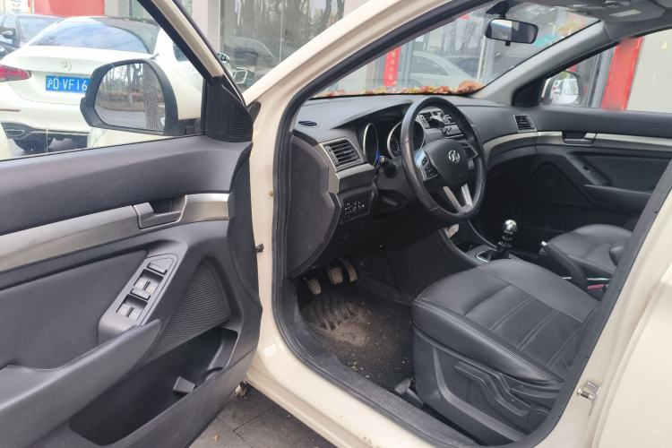 Used BAIC Senova X65 2015 2.0T Manual Elite Edition