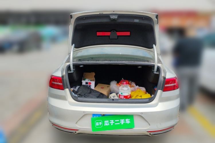 Used Volkswagen Magotan 2019 330TSI DSG Leading Edition China V Standard