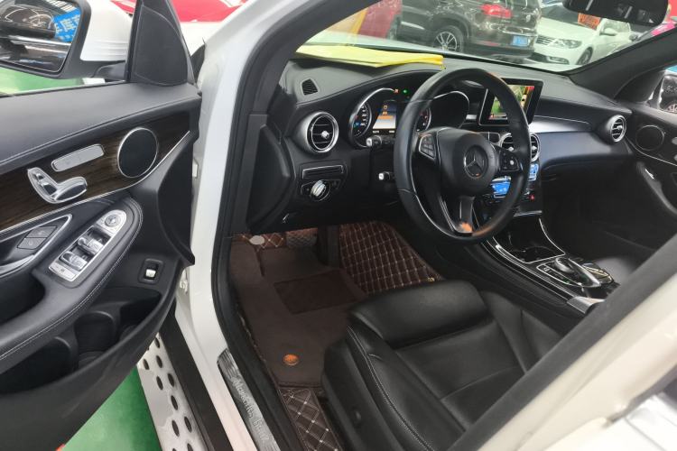 Used Mercedes-Benz GLC 2016 GLC 260 4MATIC Dynamic Edition
