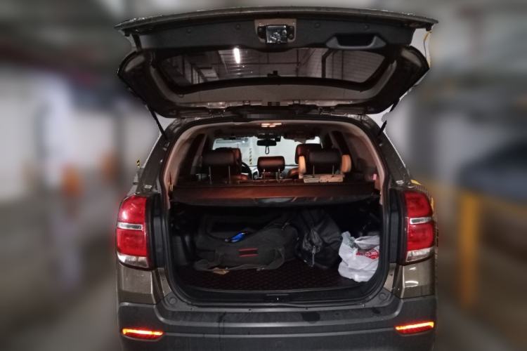 Used Chevrolet Captiva 2017 2.4L 4x4 Flagship Edition 7-Seater
