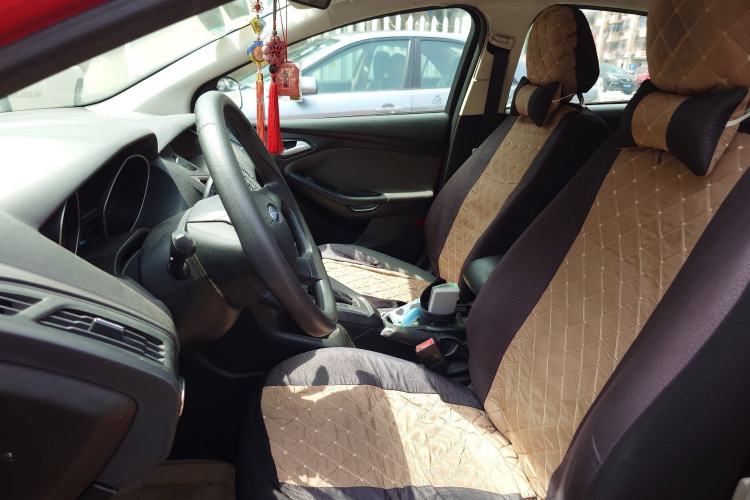 Used Ford Focus 2012 Hatchback 1.6L Automatic Fashion Edition
