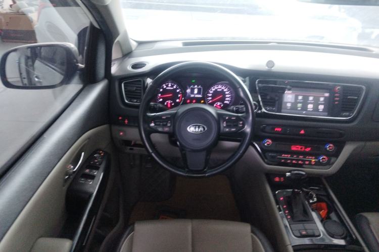 Used Kia Carnival 2015 3.3 GDI Luxury Edition China V Standard Steering Wheel