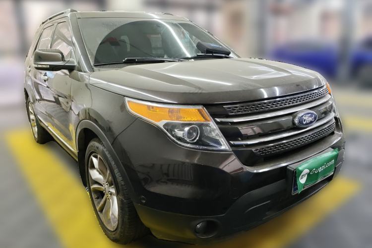 Used Ford Explorer 2013 3.5L Deluxe Model
