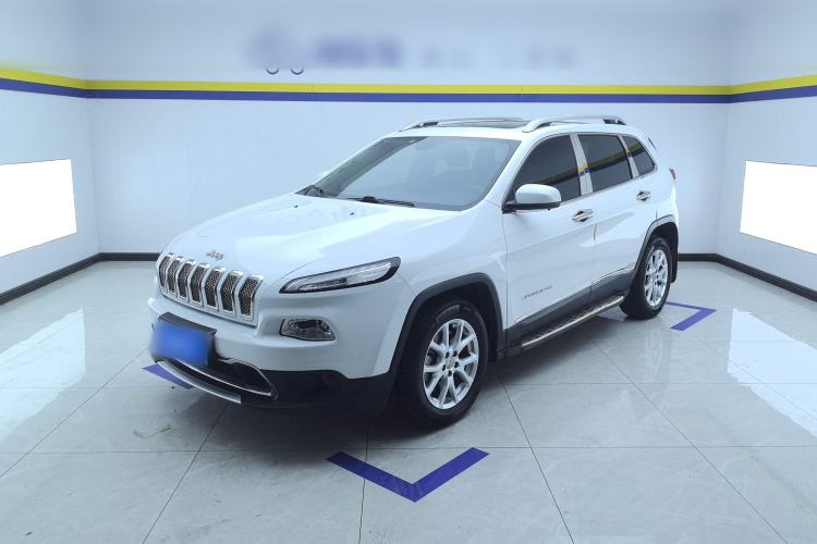 Used Jeep Cherokee 2017 2.0L Superior Edition