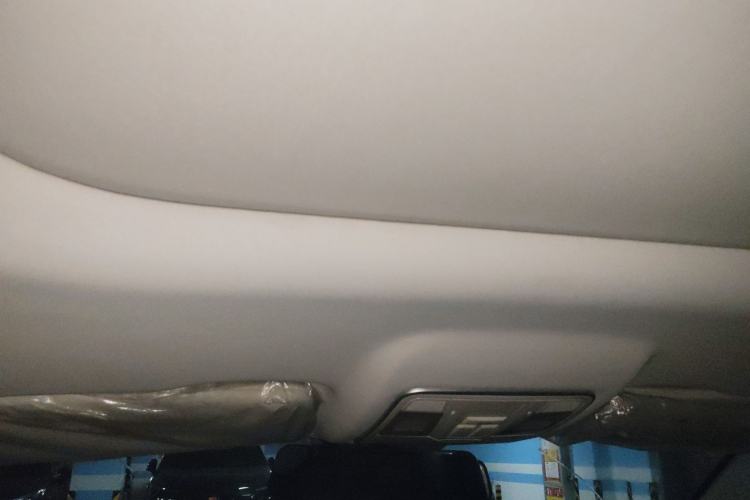 Used CHANGAN OSHAN X7 2020 1.5T Manual Luxury Version Headliner