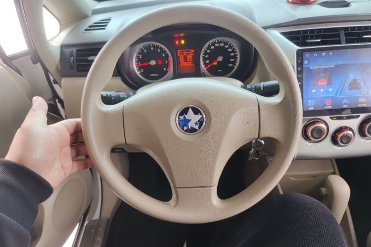 Used Venucia D50 2013 1.6L Automatic Fashion Edition Steering Wheel