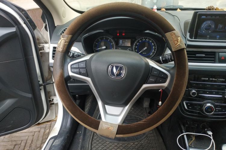 Used Changan Alsvin V7 2015 1.6L Manual Enjoyment Model China IV Standard
