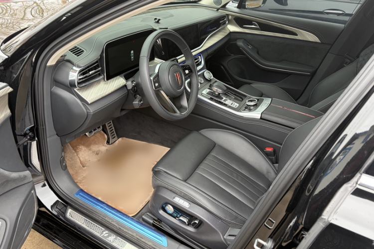 Used Hongqi H9 2022 2.0T Smart Connect Flagship Edition Interior 4