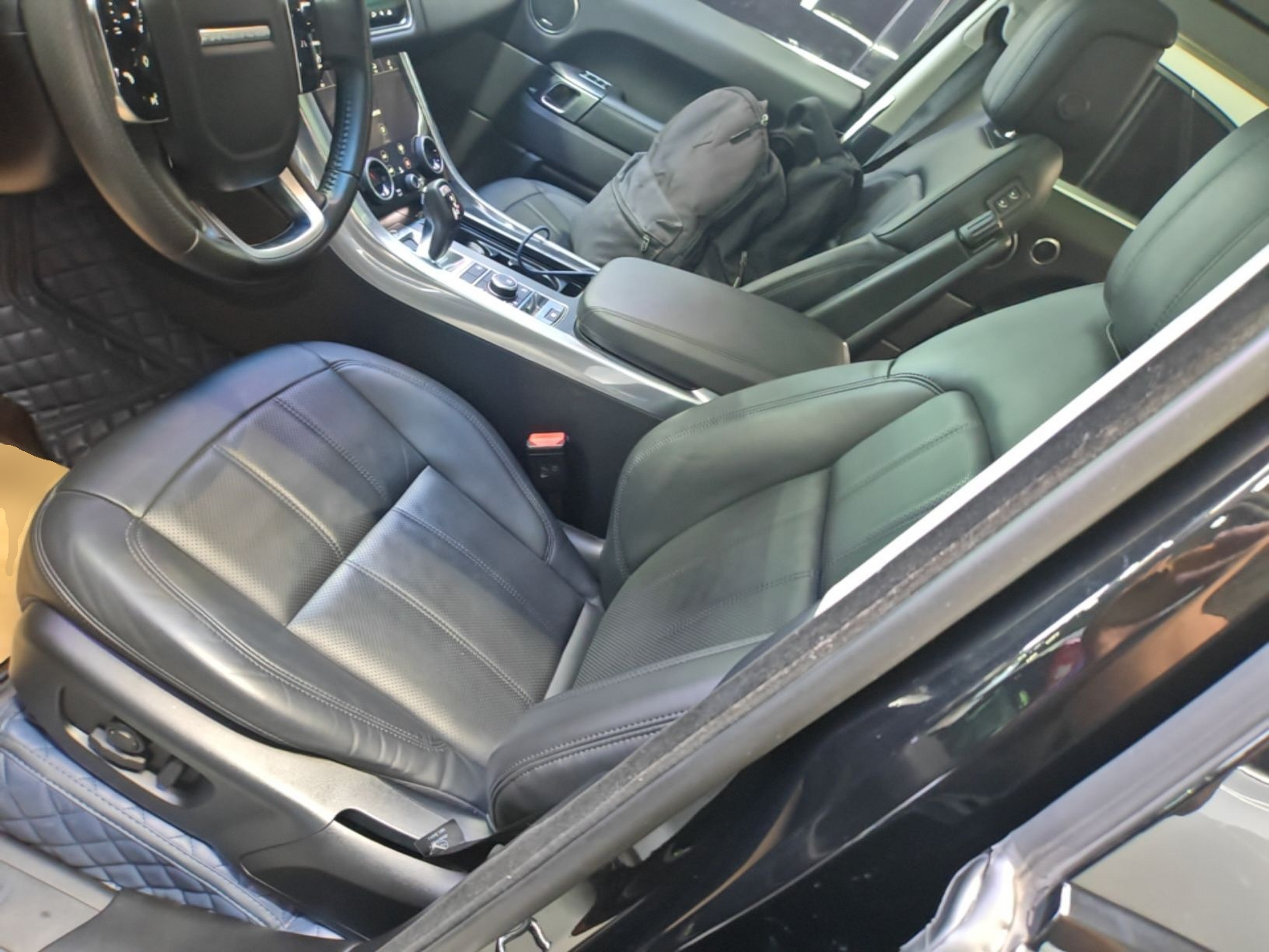 Interior delantero