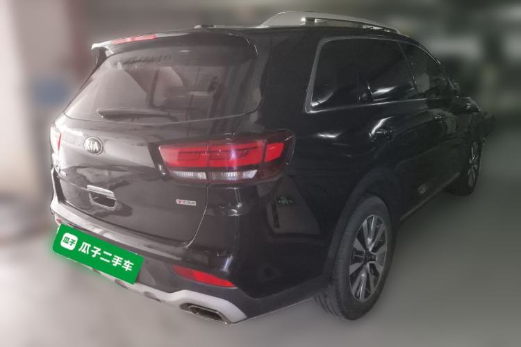 Used Kia KX7 2017 2.0T Automatic 4WD DLX 7-Seater
