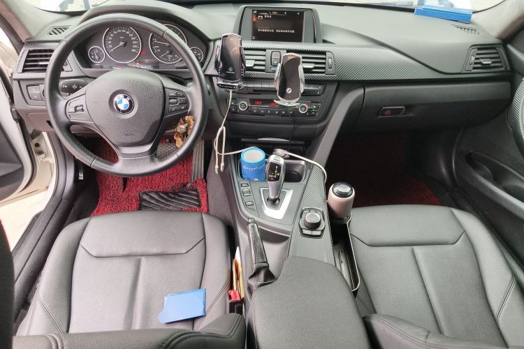 Used BMW 3 Series 2015 320i Fashion Model