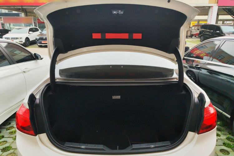 Used BMW 1 Series 2018 120i Design Package Model Trunk