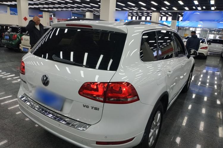 Used Volkswagen Touareg 2011 3.0 TSI Standard Version
