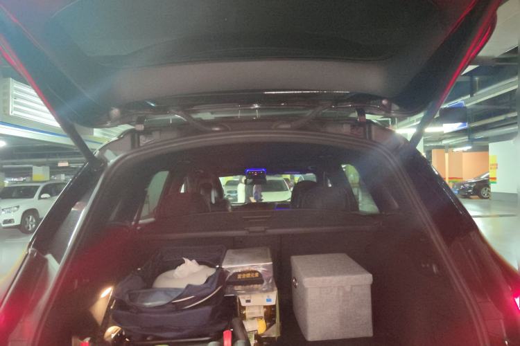 Used Mercedes-Benz GLC 2025 GLC 260 L 4MATIC Luxury Model Trunk