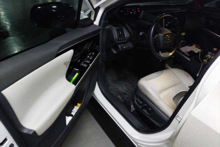 Used Toyota GAC bZ4X 2022 Long-Range Pro Driver Seat