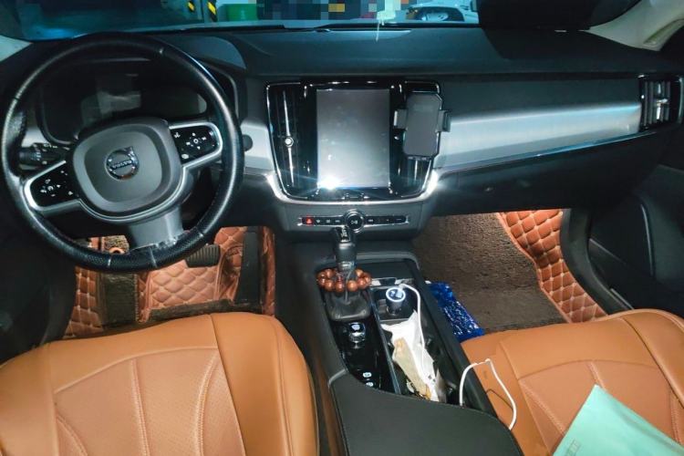 Used Volvo S90 2018 T4 Zhiyi Edition