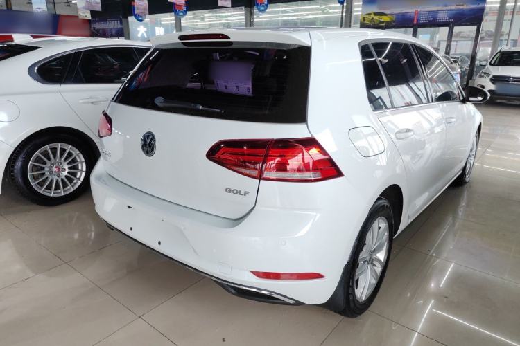 Used Volkswagen Golf 2018 1.6L Automatic Comfort Model Rear Right 45 Deg