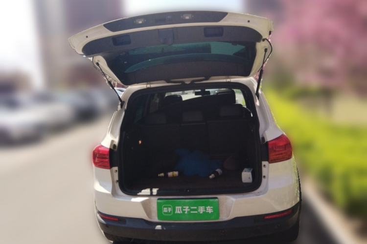 Used Volkswagen Tiguan 2012 2.0 TSI Comfort Edition Trunk