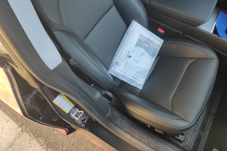 Used Tesla Model 3 2025 Rear-Wheel-Drive Version
