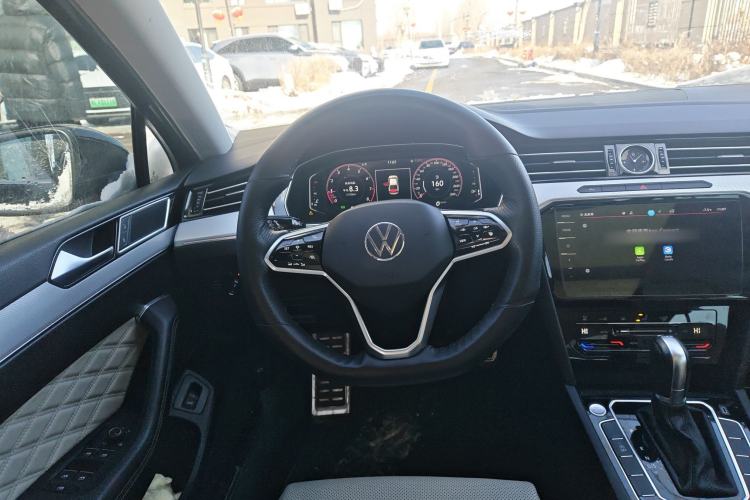 Used Volkswagen Magotan 2023 2 Million Units Commemorative Edition 330TSI DSG Luxury Version
