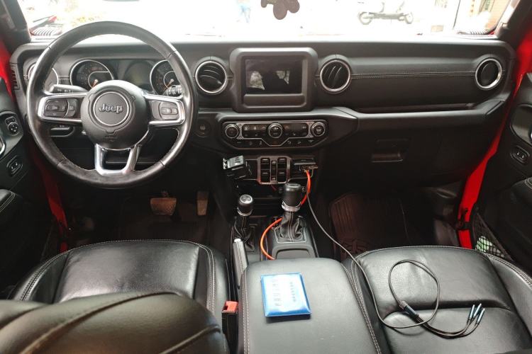 Used Jeep Wrangler 2019 2.0T Sahara 4-Door Version China V Standard