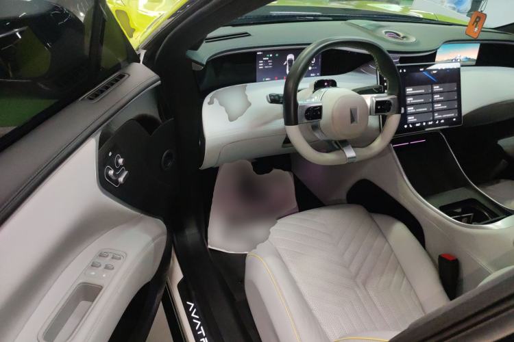 Used Avatr 11 2023 HarmonyOS Version Smart Enjoyment Upgrade Model 90-Degree Rear-Wheel Drive Edition Driver Seat