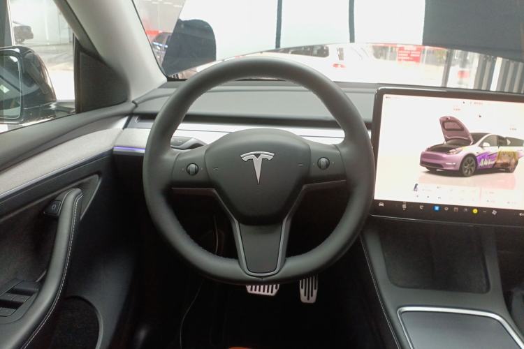 Used Tesla Model Y 2023 Rear-Wheel-Drive Version Steering Wheel