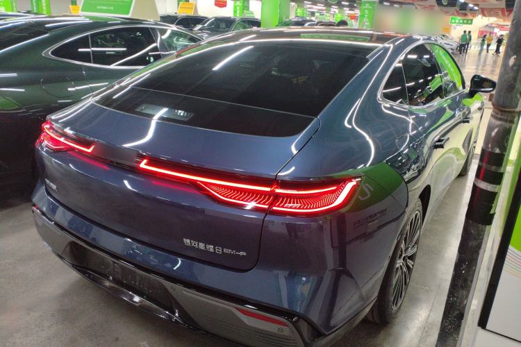 Used Geely Galaxy 8 2025 130km EM-P Starship Edition
