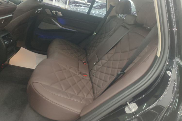 Used BMW X5 2023 xDrive 30Li Luxury M Sport Package