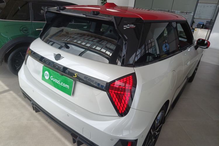 Used MINI Electric COOPER 2024 452km COOPER SE Racing Driver
