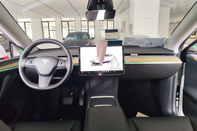 Used Tesla Model Y 2022 Revised Version Rear-Wheel Drive Center Console