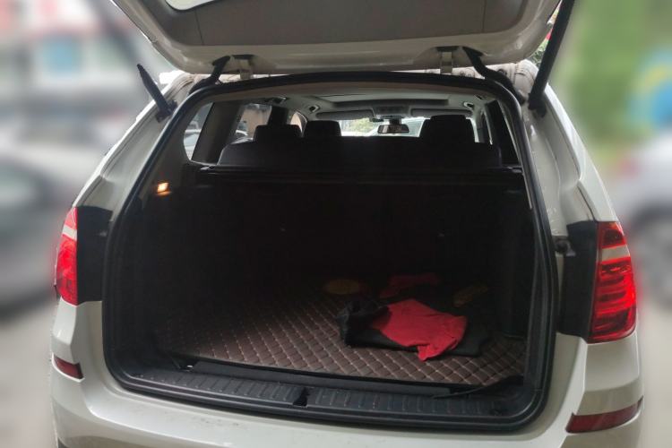 Used BMW X3 2016 sDrive20i Trunk