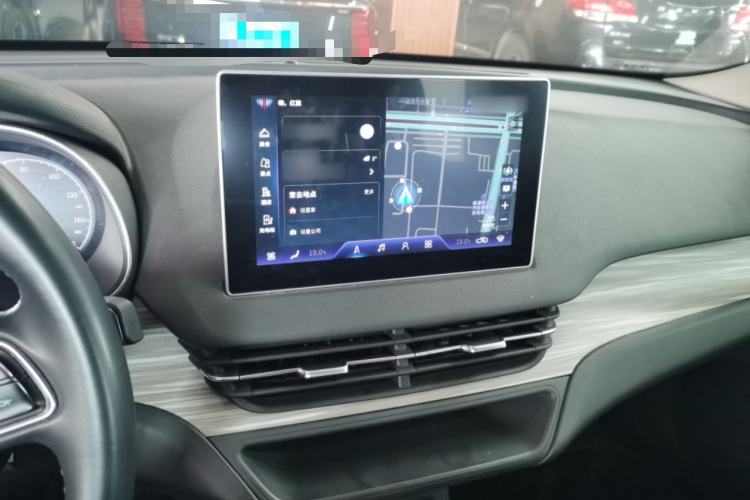 Used Hongqi E-QM5 2023 560km PLUS Audio And AC Panel