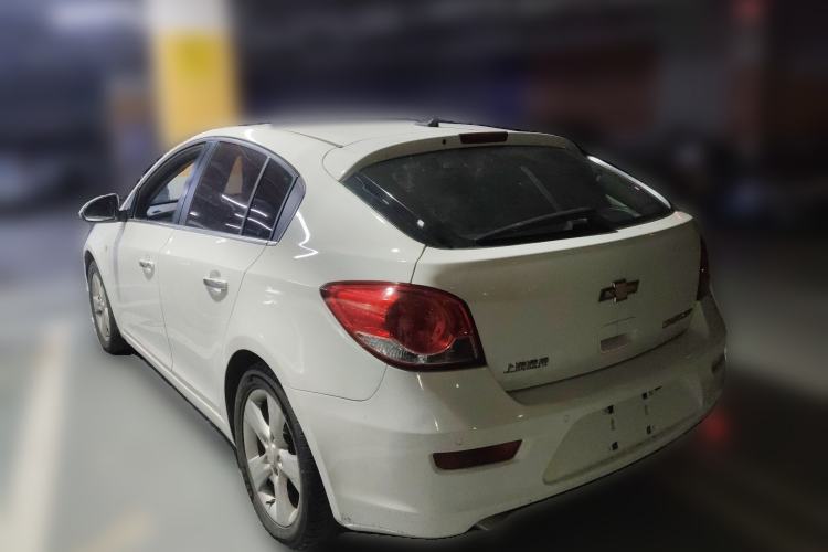Used Chevrolet Cruze 2013 Hatchback 1.6T Automatic Flagship Model Rear Left 45 Deg