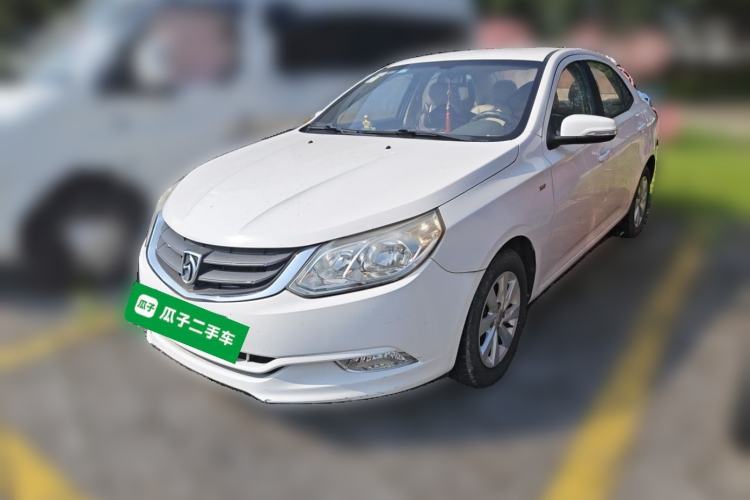 Used Baojun 630 2014 1.5L manual Comfort trim level