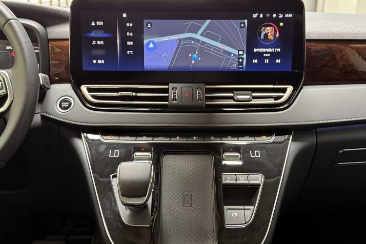 Used Hongqi HQ9 2023 2.0T Smart Connect Flagship Edition