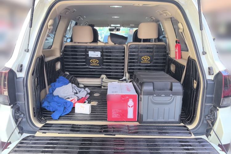 Used Toyota Land Cruiser 
