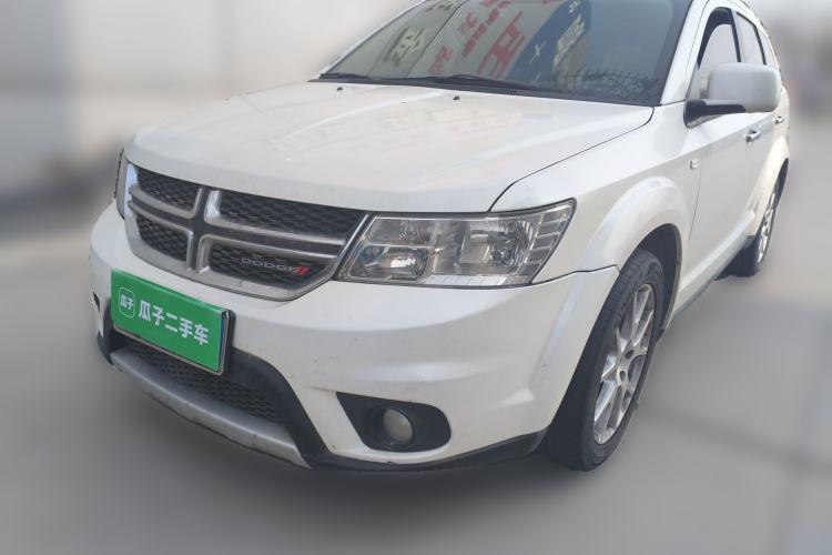 Used Dodge Journey 2013 2.4L Two-Wheel Drive Luxury Version