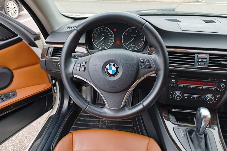 Used BMW 3 Series 2011 320i Coupe Steering Wheel