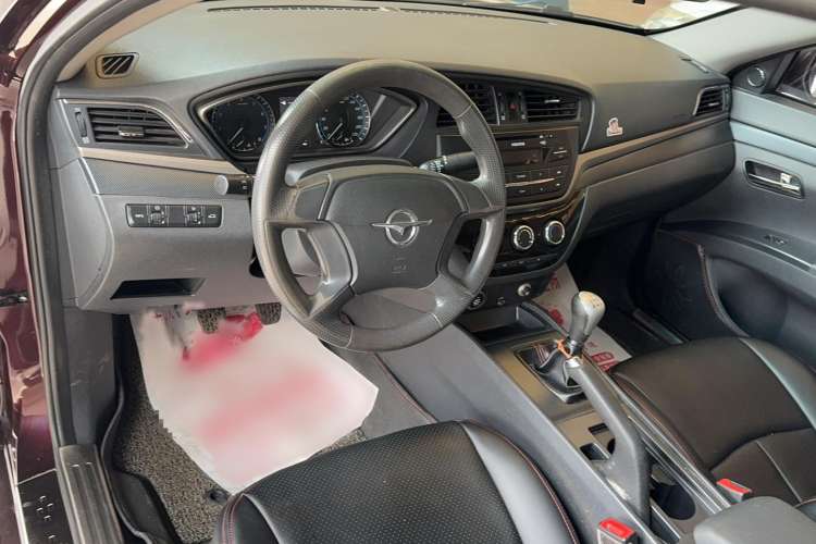 Used Haima M6 2017 1.6L Manual Comfort Model
